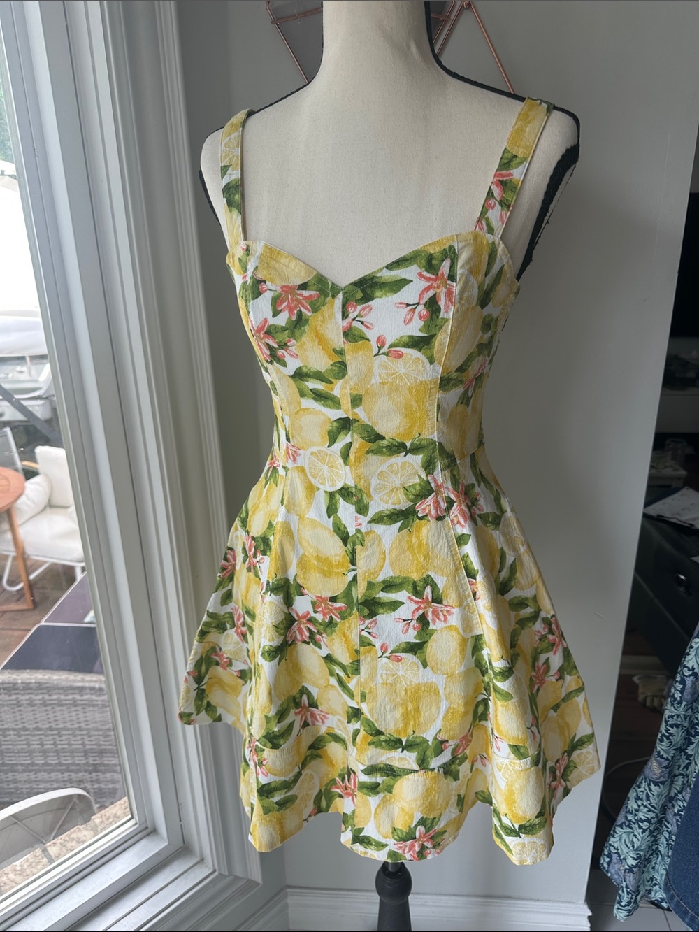 AVEC LES FILLES Yellow Lemon Floral Print Mini Dress Sweetheart Neckline Size 6